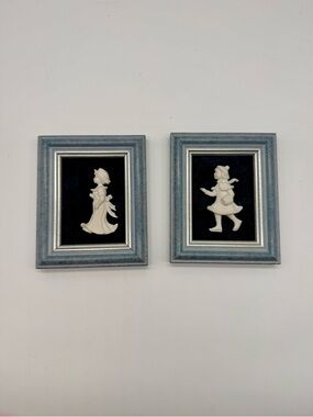 2 Royal Hampshire by Susan Norton, Porcelain Cameo Sculpture